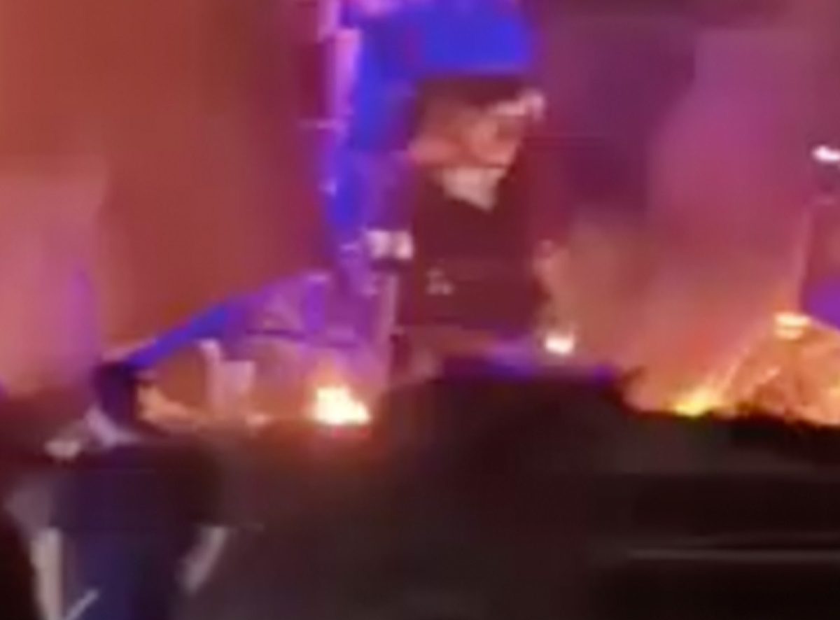 Moment Israeli strike hits next to Lebanese reporter
