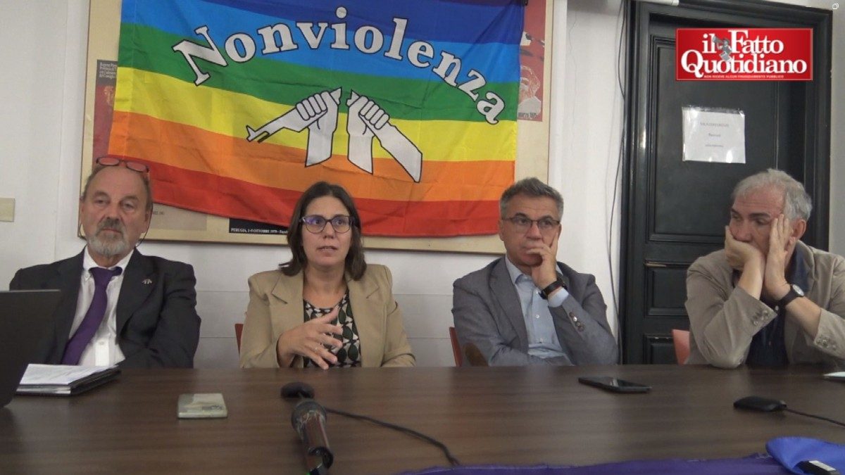 Un nuovo dipartimento della Difesa non armata, depositate 57mila firme per una legge popolare: “Ora il Parlamento decid…