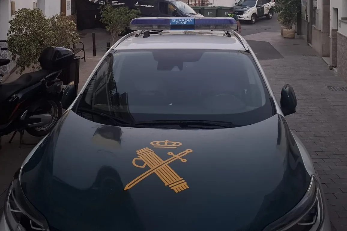 Un joven de 20 años mata a puñaladas a una prostituta en un hotel de Bormujos y luego se entrega