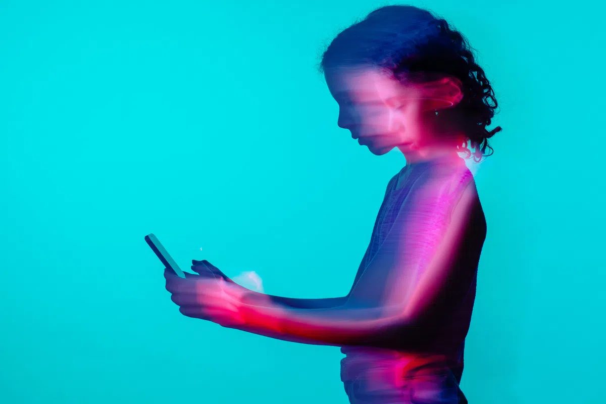 Amerikaanse kinderen krijgt een kinderslot na twee uur TikTokken per dag