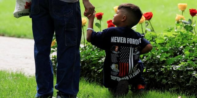 EN DIRECT, 25 ans du 11-Septembre : « Nous n’oublierons jamais, c’est pour ça que nous nous battons aujourd’hui », dit…