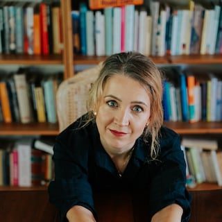 Filosoof Alicja Gescinska over oorlog en vrede: ‘In de progressieve kringen waarin ik vaak vertoef merk ik dat men de r…