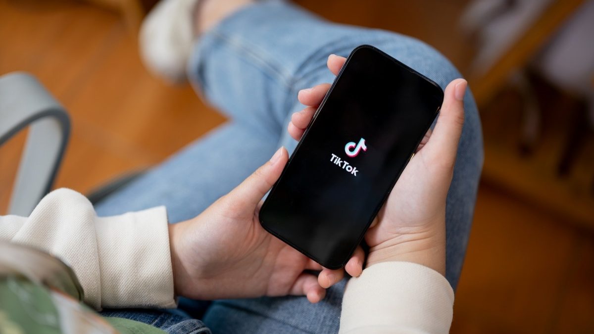 TikTok va limiter le temps d’écran des ados après un accord à 100 millions de dollars