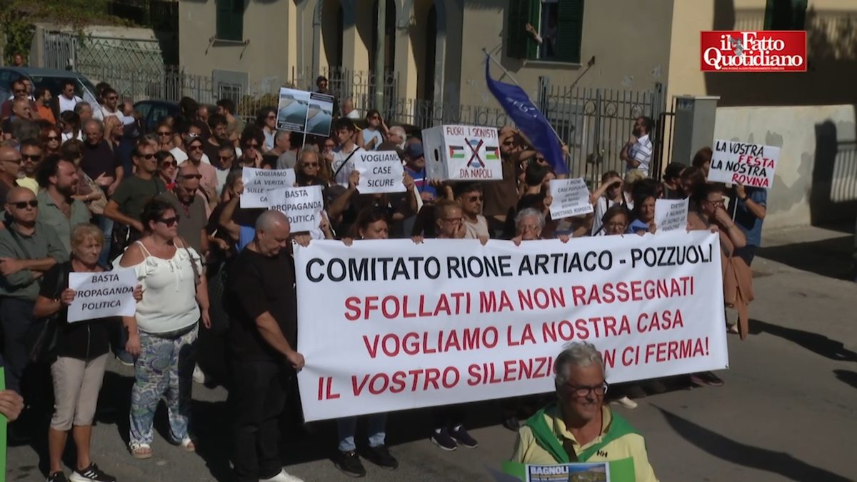 Gli sfollati dei Campi Flegrei protestano contro l’America’s Cup: “Vogliamo la nostra casa, il vostro silenzio non ci f…