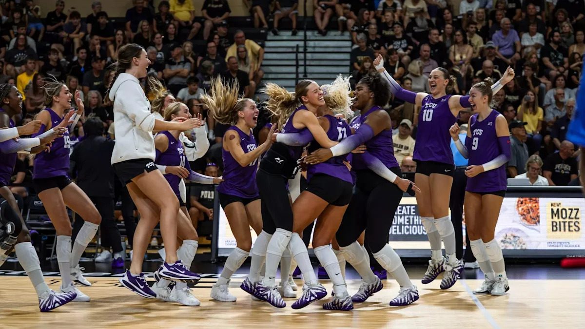 Volleyball: Becca Kelley shines with 18 kills, No. 18 TCU sweeps No. 14 Purdue