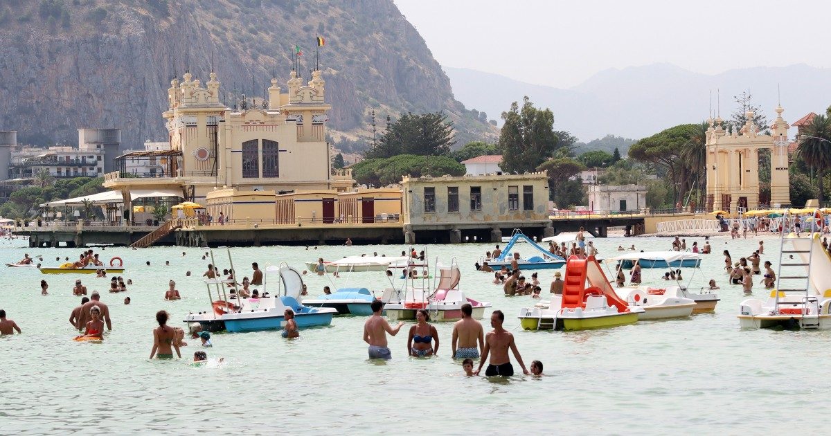 Rimborso del 50% dell’Irpef versata per chi trasferisce la residenza in Sicilia dall’estero: come funziona l’agevolazio…
