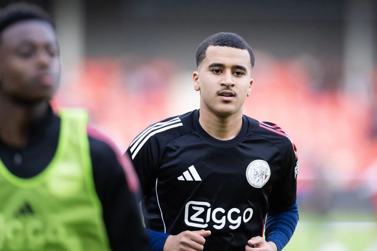 Ouazane dolgelukkig na debuut voor Marokko: 'Droom hiervan sinds in klein ben'