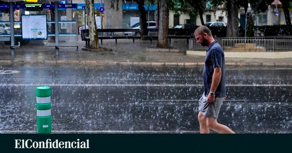 Se desploma una parte del forjado de la casa desalojada por riesgo de derrumbe en Camp Redó (Palma)