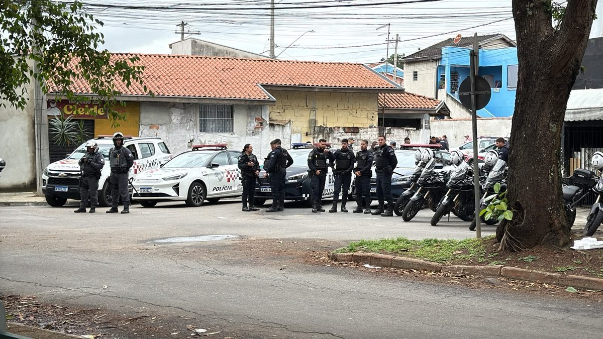 Viatura da GCM se envolve em acidente na Zona Sul de São José dos Campos