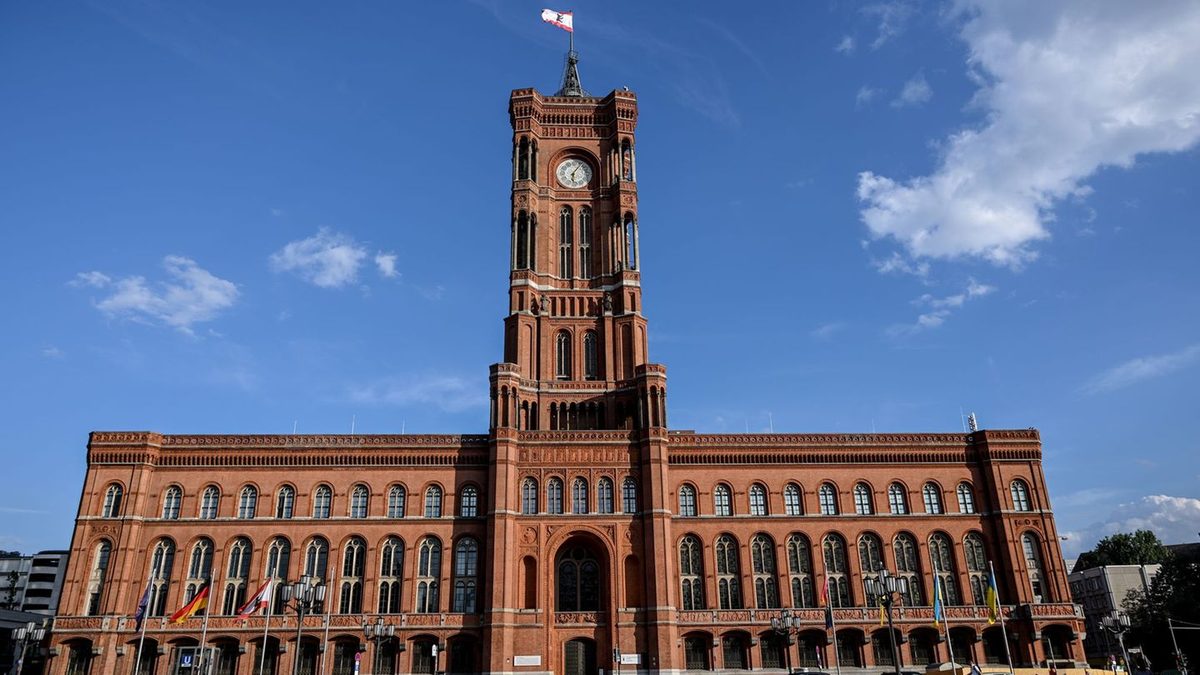 Wahlen: Berliner SPD will mit Linken über Regierungsbildung sprechen