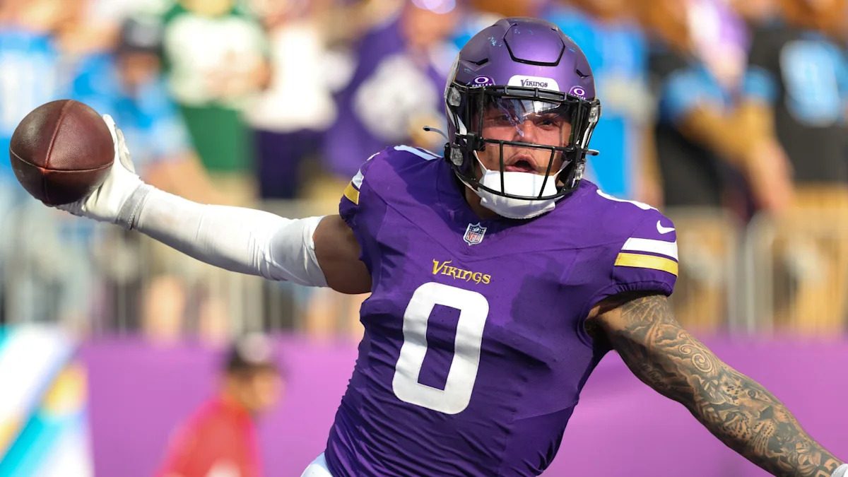 Vikings LB Ivan Pace doesn't travel with team, is questionable for Bucs game
