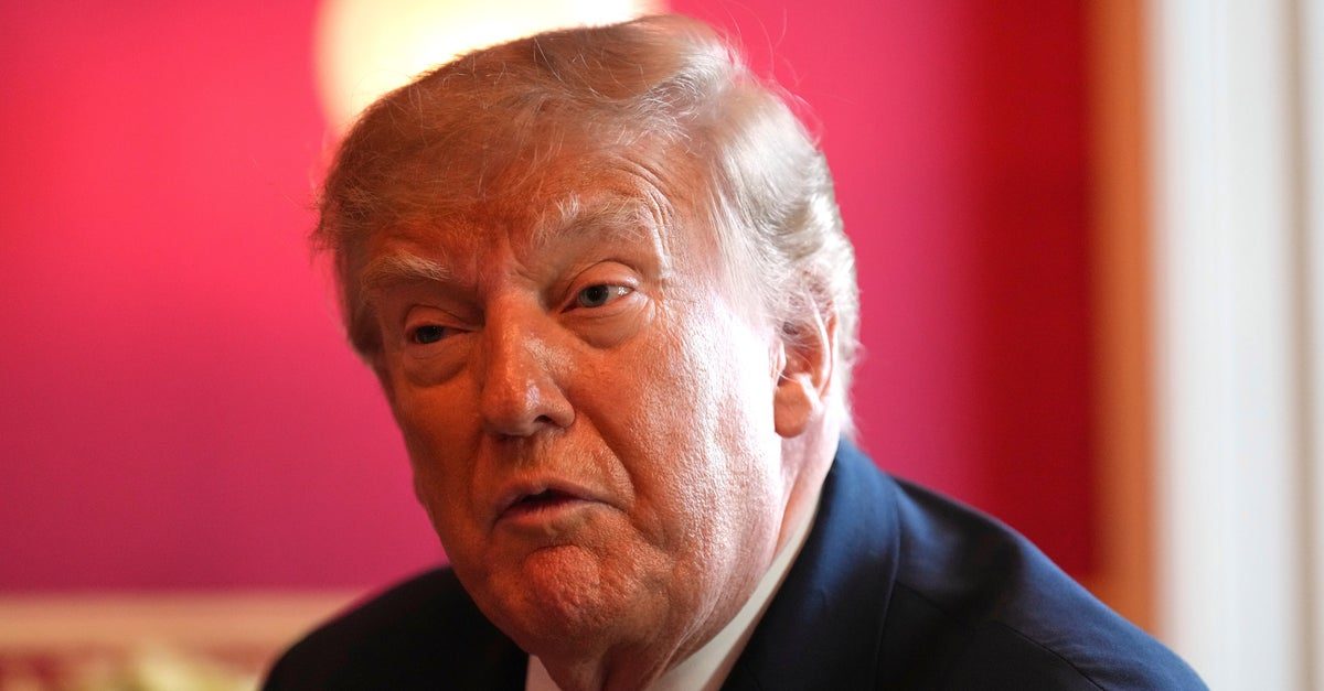 These 2 Trump-Friendly Outlets Were Allowed Aboard Air Force One As CNN Was Blocked