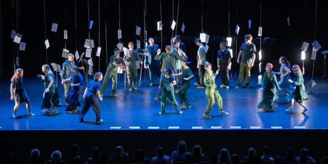 A la Philharmonie de Paris, Les Métaboles ont ouvert de manière spectaculaire le cycle « Chœurs »