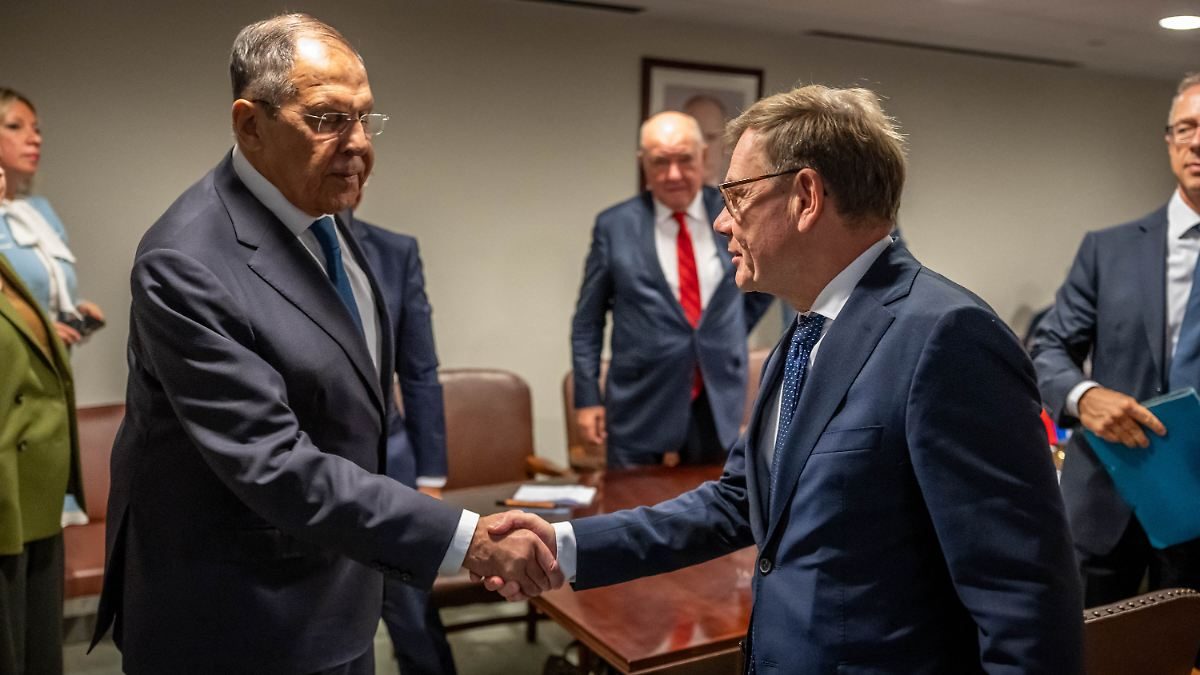 "Es war ein intensives Gespräch": Wadephul trifft Lawrow erstmals seit Beginn des Ukraine-Krieges