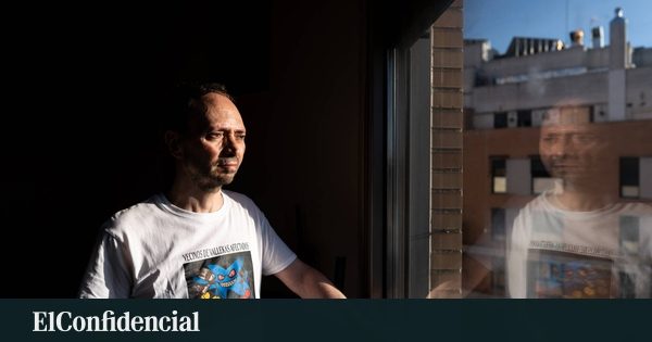 Mientras desahuciaban a Maricarmen, David y su hijo también perdieron su casa. Casi nadie se enteró
