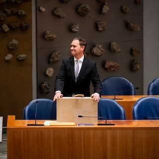 Koopkrachtreparatie is halve sigaar uit eigen doos, leert gelekte Miljoenennota