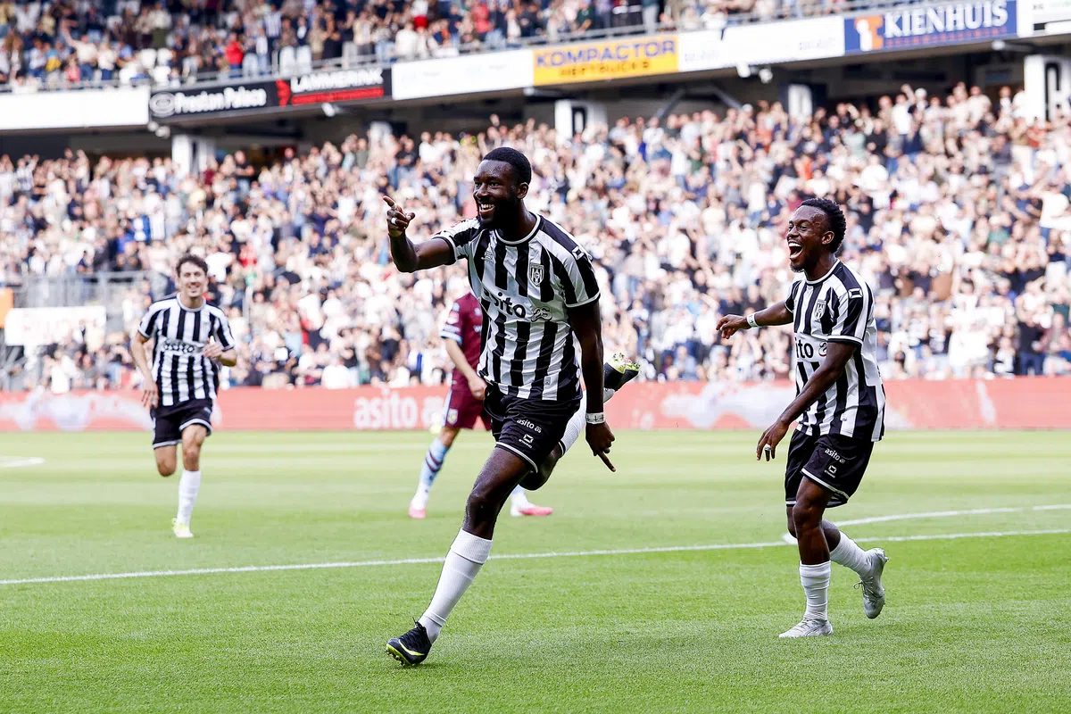 Heracles heeft geen kind aan Vitesse en profiteert optimaal van misstap Almere