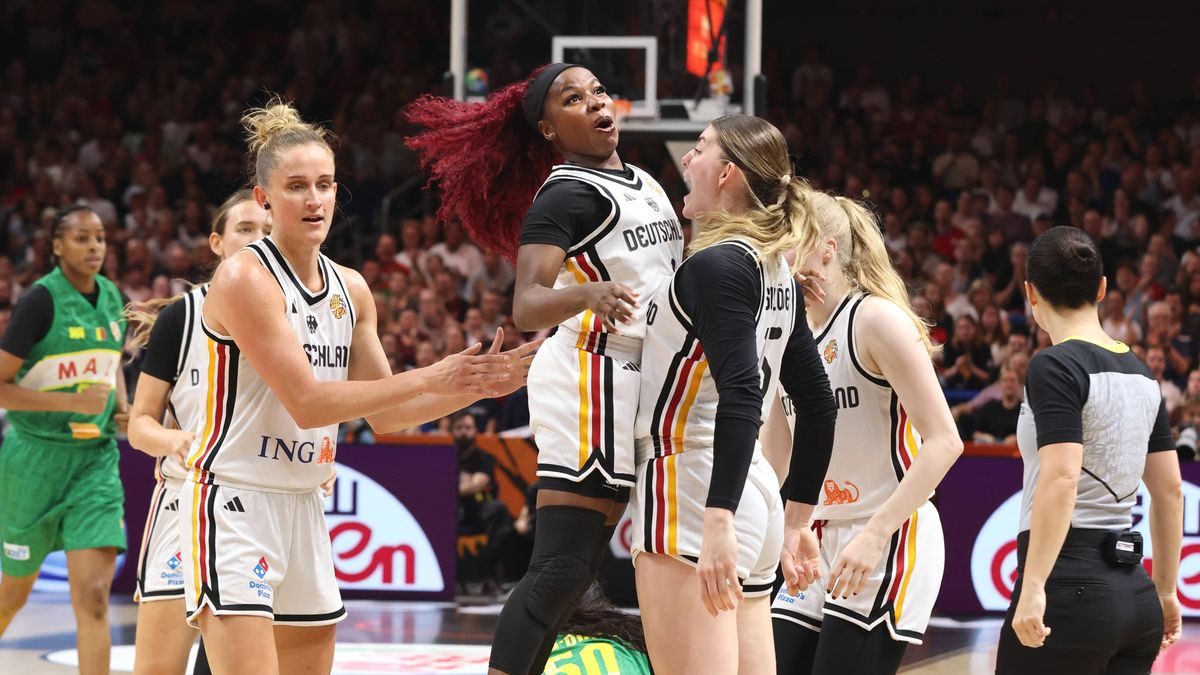 Basketball-WM in Berlin: Deutschland besiegt Mali und steht in Zwischenrunde