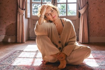 Veerle Dobbelaere: “Ik was 30 en vond mijn billen te dik. Nu denk ik: meisje, waar had je het toch over?”