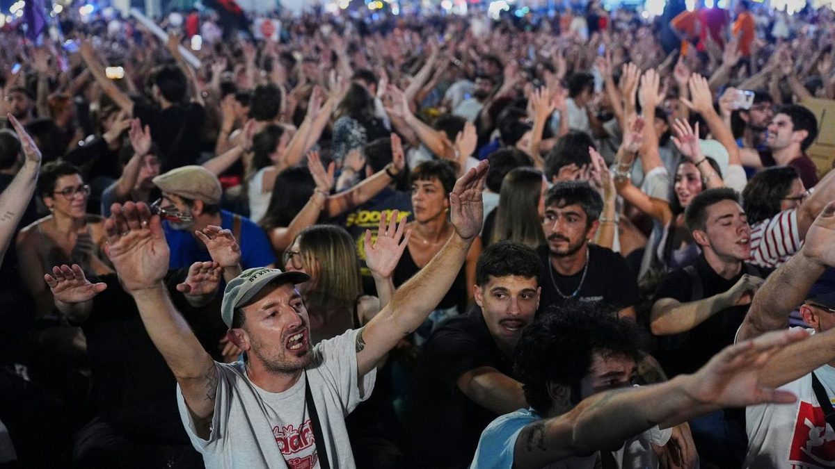 Wohnungsnot: Riesen-Protest gegen Zwangsräumung einer Rentnerin in Madrid