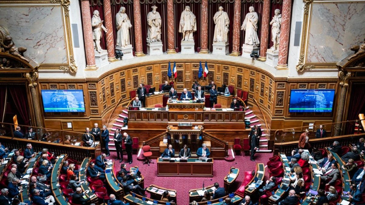 Groupe RN, reflux LR et PS, premier pas de LFI ? Quatre enjeux des élections sénatoriales