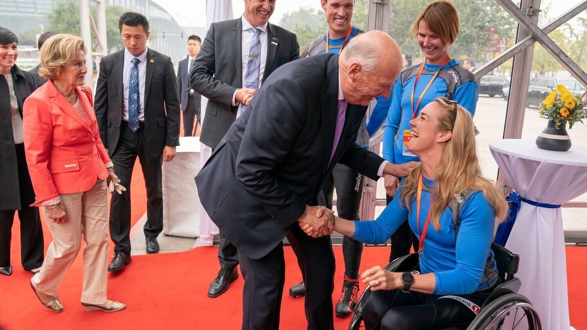 Birgit Skarstein deltar i kongens gravferd