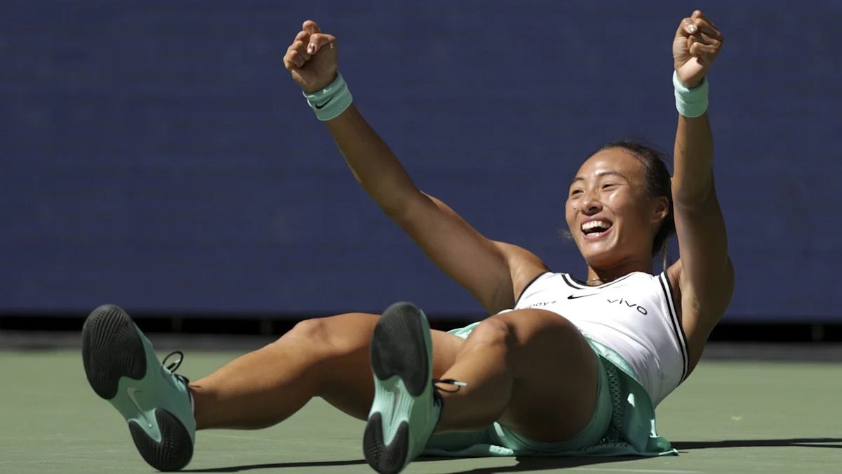 Zheng wins set from 5-0 down again to stun Swiatek