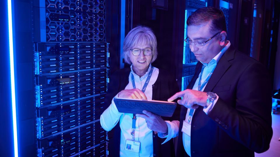 Tidligere ansatte slår igen mod topchef: Det var ikke mangel på talent, der drev os væk fra supercomputeren