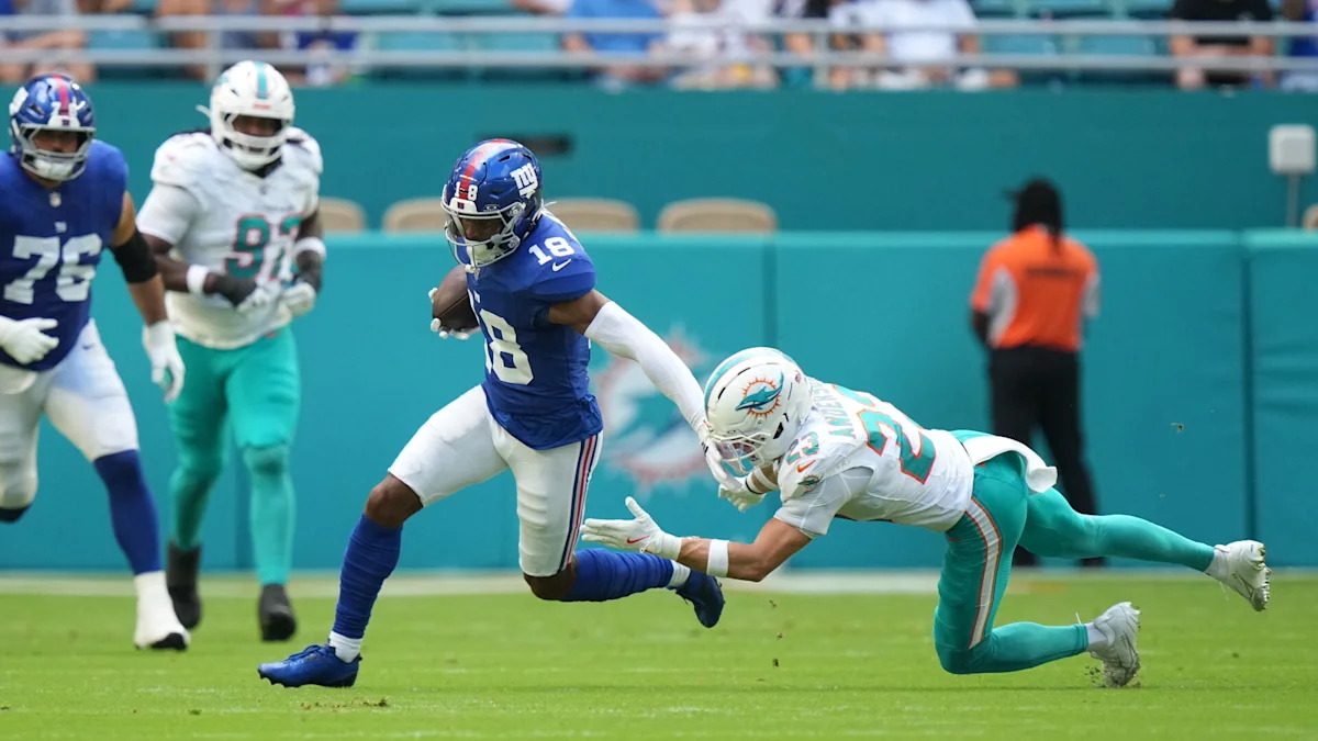 Giants cut Darius Slayton