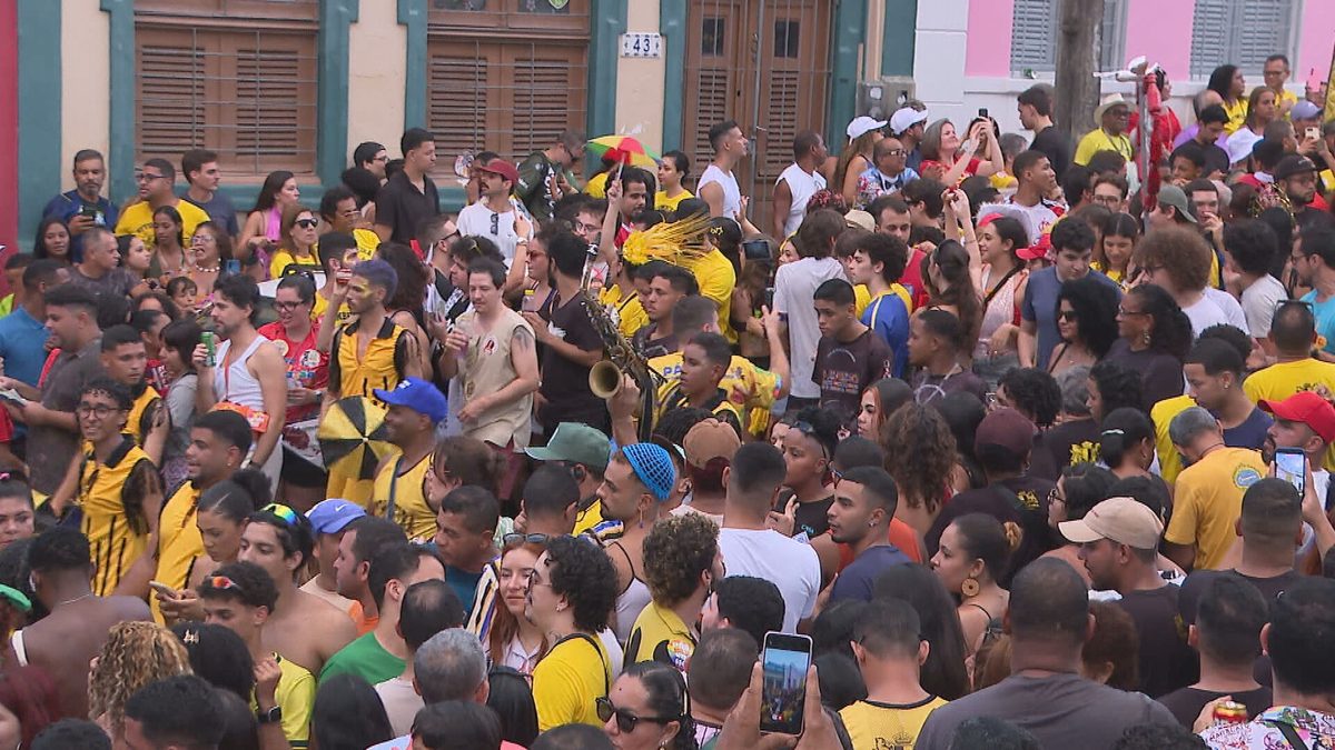 A mais de 150 dias do carnaval, Olinda abre oficialmente temporada de prévias com desfile da Pitombeira dos Quatro Cant…
