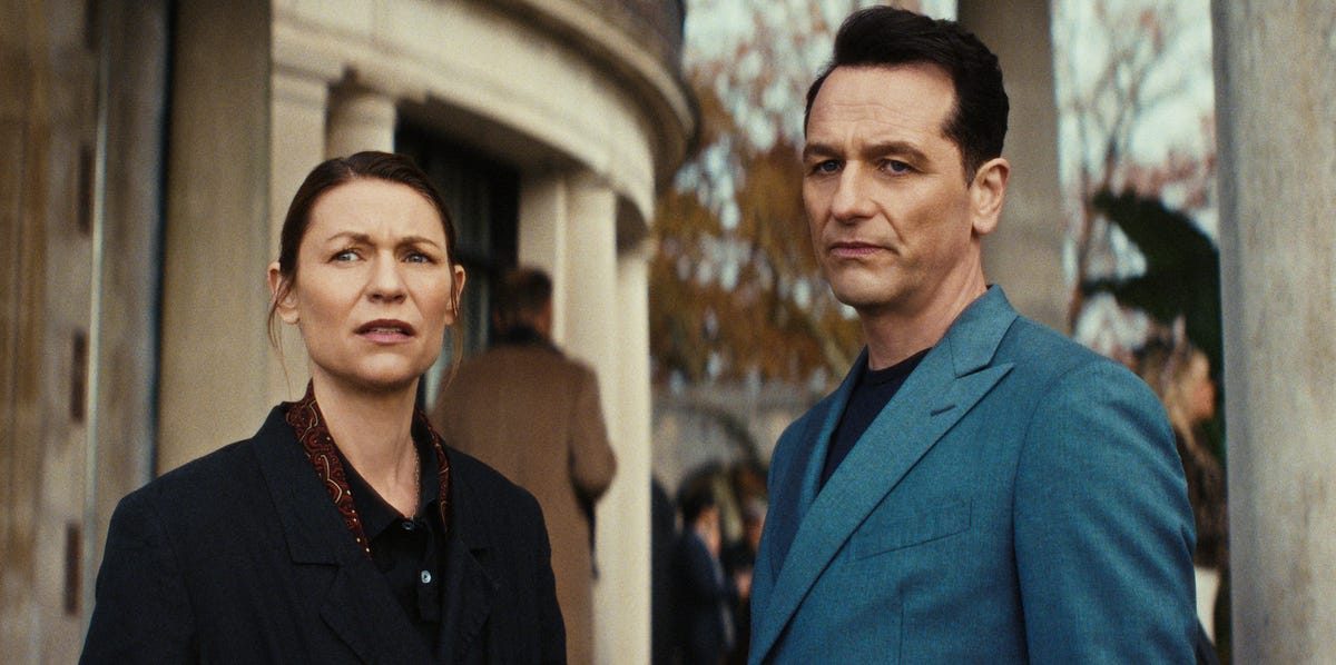 "Deeply absorbing" crime thriller branded a "classic" gets surprise update from Netflix