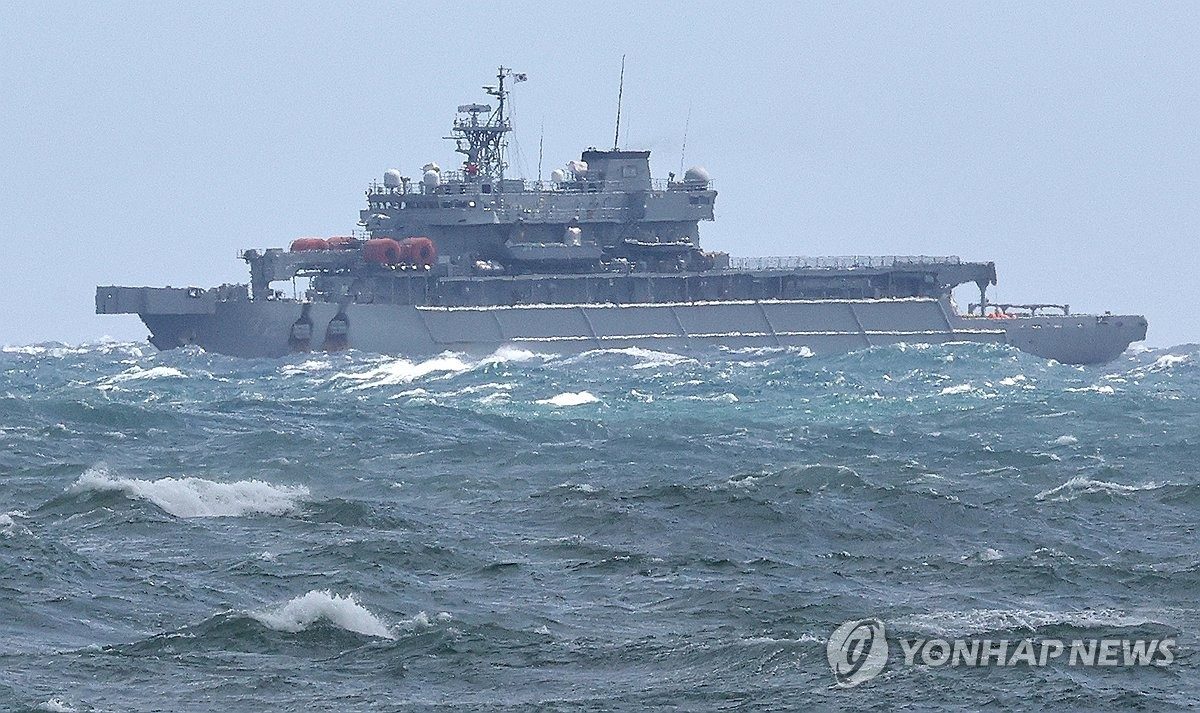 부산 예인선 실종자 엿새째 야간 수색에도 못 찾아