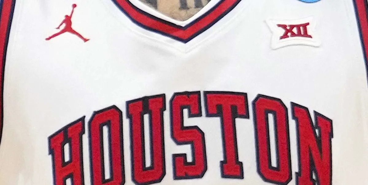 UH basketball adds another top recruit in forward Beau Daniels from Iowa