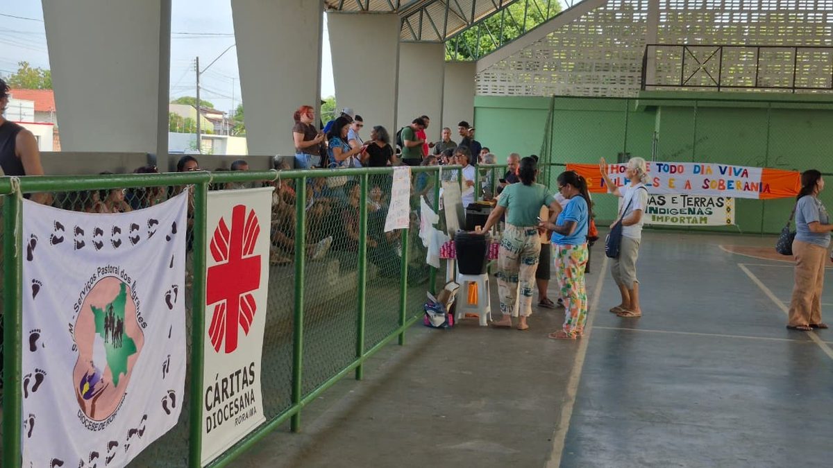 Grito dos Excluídos reúne manifestantes a favor da paz, moradia e direito das mulheres