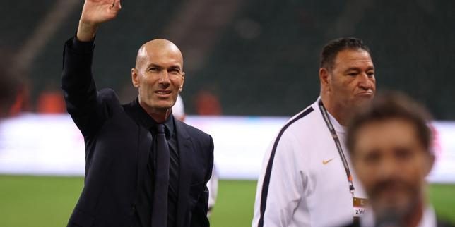 Les réactions en image des supporteurs, à la première de Zinédine Zidane à la tête de l’équipe de France de football