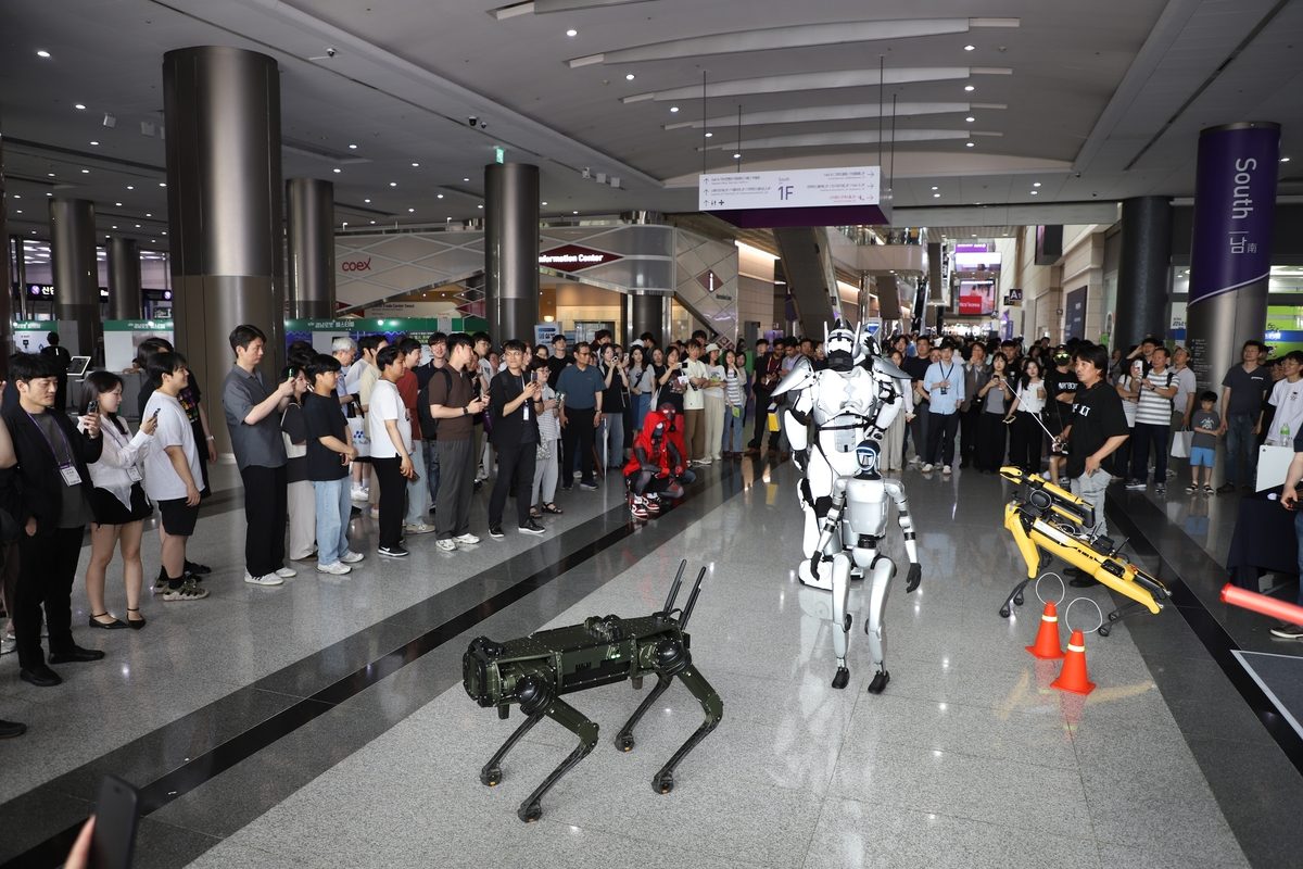'로봇들 코엑스로 총출동'…11∼13일 강남 로봇플러스 페스티벌