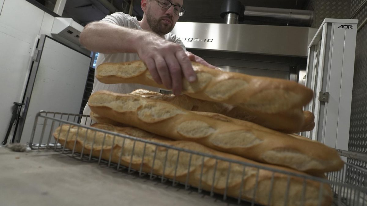 Fuel price spike squeezes French baguette bakers as heating oil costs soar