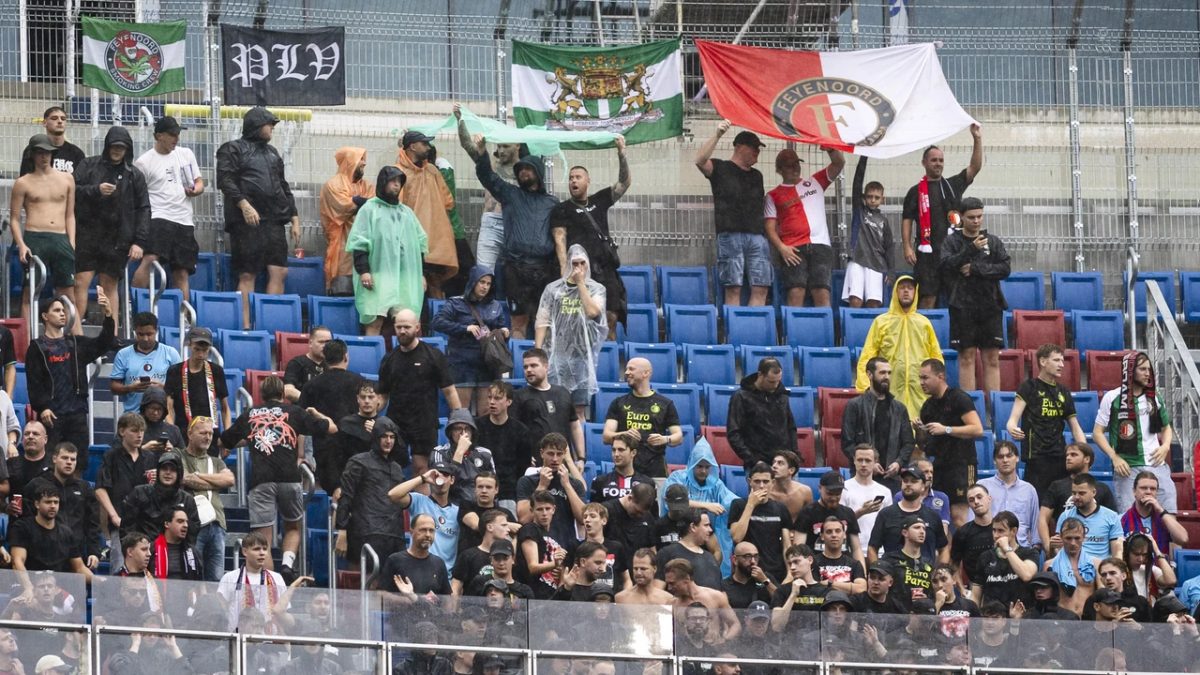Bijna 75.000 euro boete voor Feyenoord na wangedrag fans in Barcelona