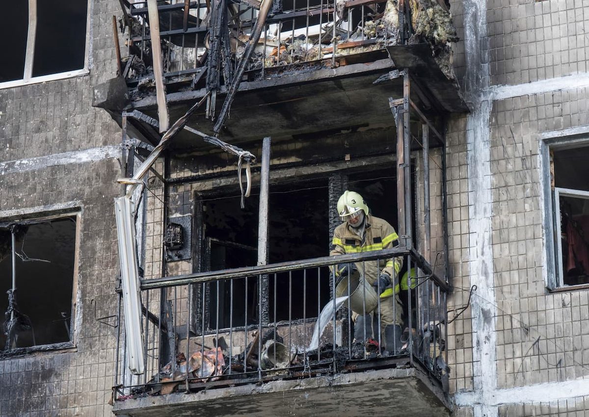 Guerra Ucraina Russia, droni sui civili: 3 morti a Zaporizhzhia, feriti a Kiev. LIVE