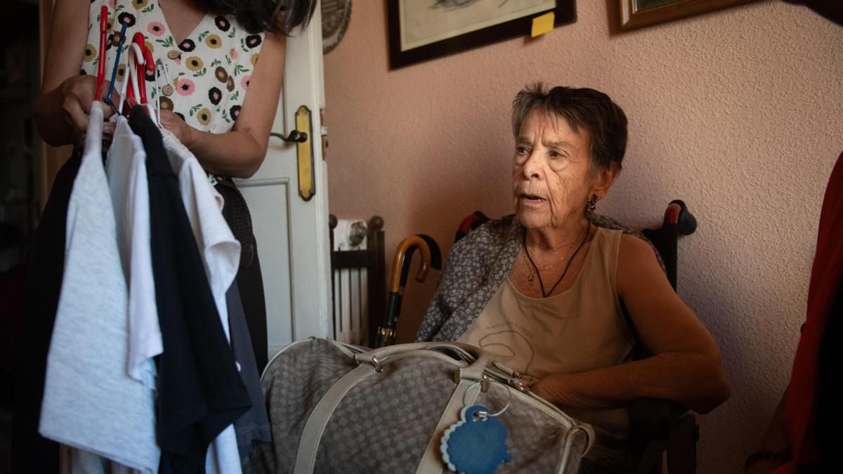 Debería volver a dar vergüenza echar a ancianas a la calle