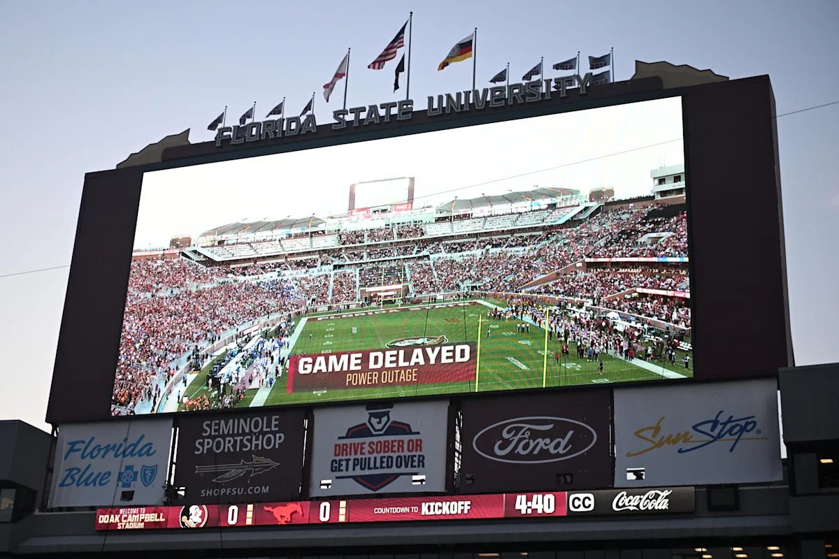 FSU-SMU delayed due to power outage in Doak Campbell Stadium
