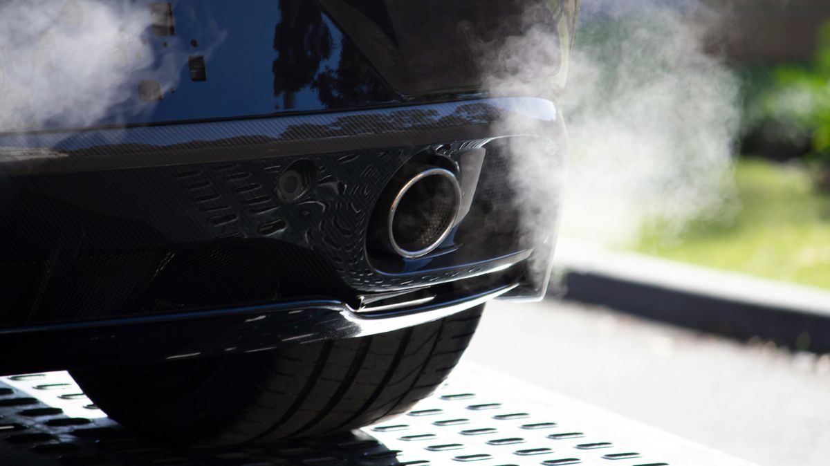 Blocco diesel Euro 5 rinviato al 2027: anche in Lombardia si potrà circolare