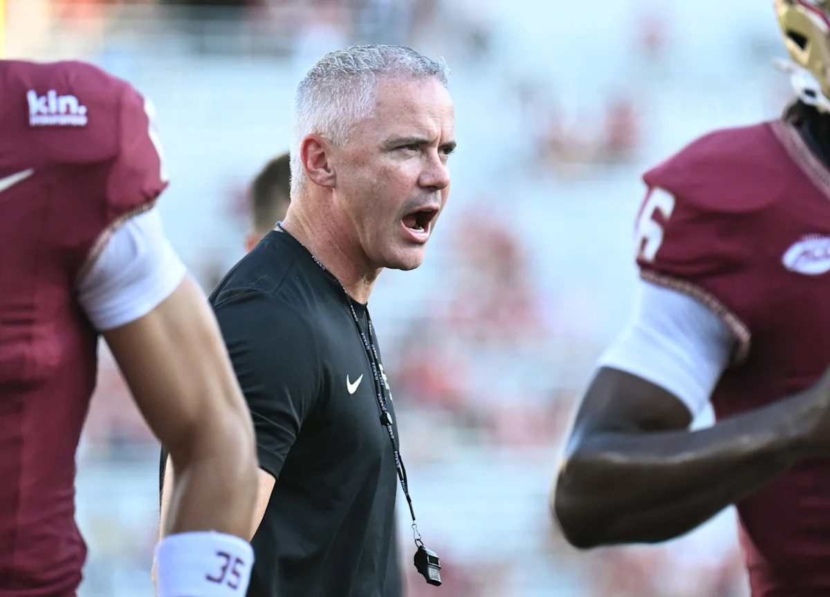 Florida State gets brutally trolled on social media for stadium power outage