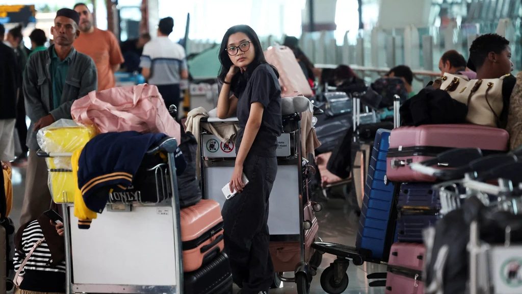 Luchthaven van Jakarta weer open na uitbarsting vulkaan Anak Krakatau