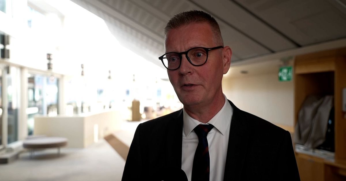 M nominerar Norlén till talman