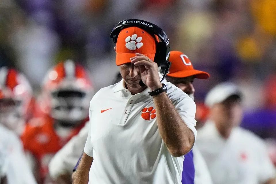 Clemson Among Teams That Terribly Underwhelmed In Week 1