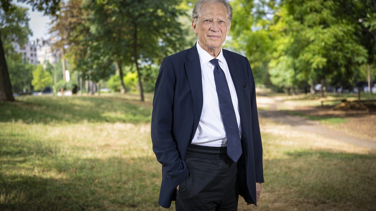 Dialogue social : Villepin veut l'inscrire dans la Constitution