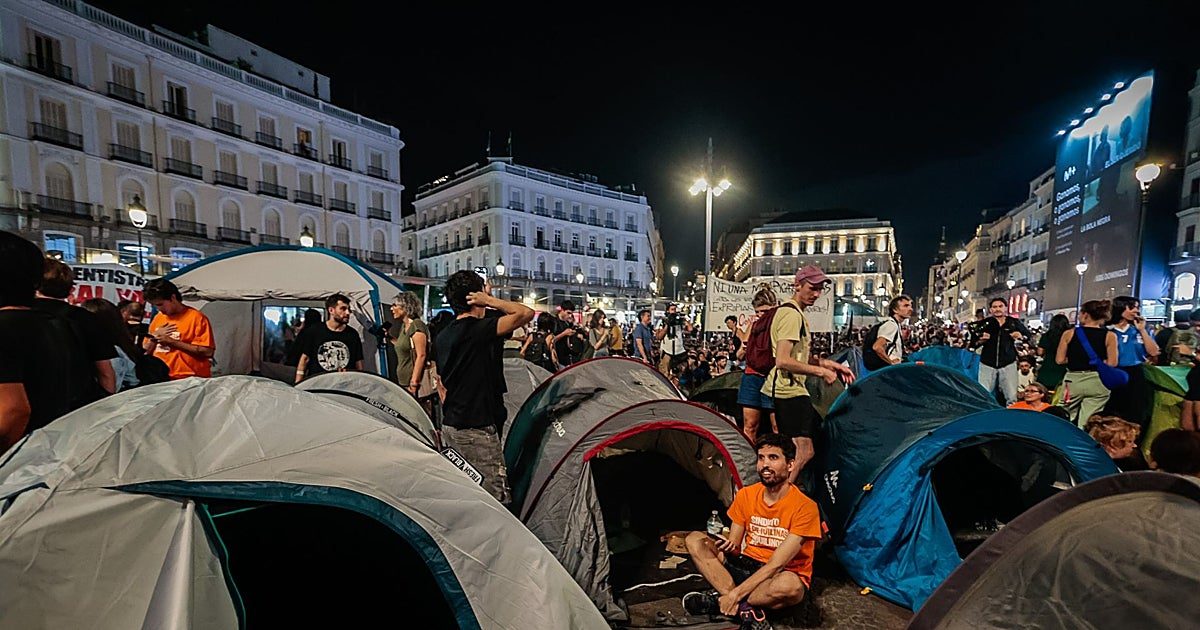 «La orden del Gobierno fue no hacer nada y dejarlos acampar en la Puerta del Sol»