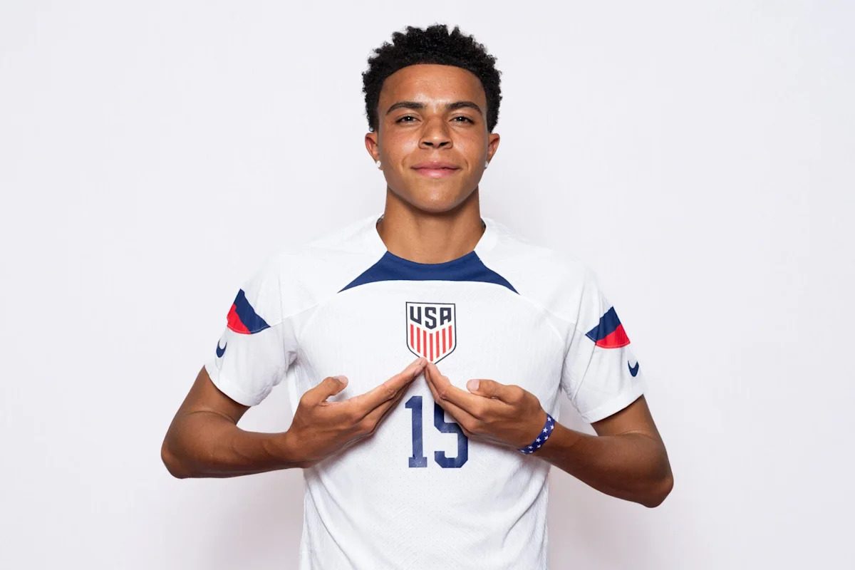 Still undecided? Pochettino delivers blunt Noahkai Banks warning as defender weighs USMNT or Germany future