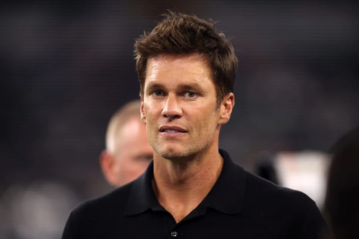 Tom Brady refuses to apologize for conflict of interest